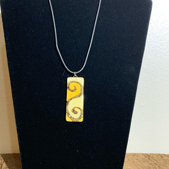 Necklaces - Picture 7 of 7